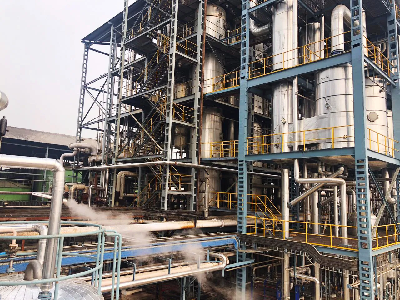 Herbal extraction plant